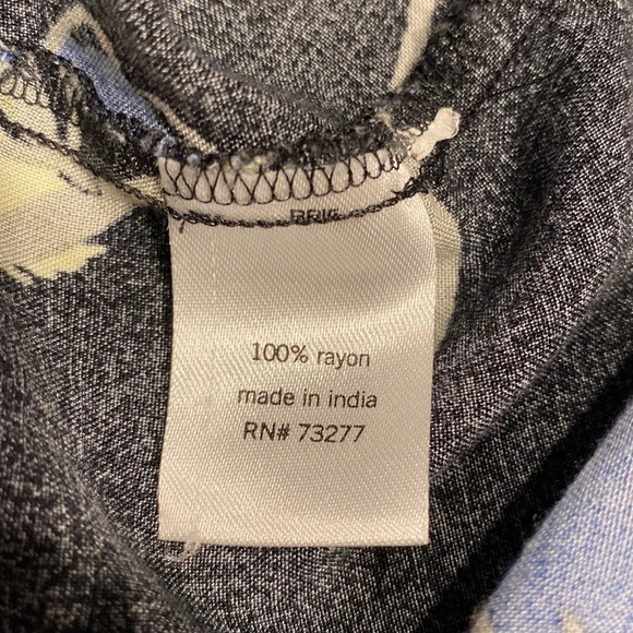 P womens Ebro floral 3/4 sleeve plus size top 4X. - Picture 4 of 4